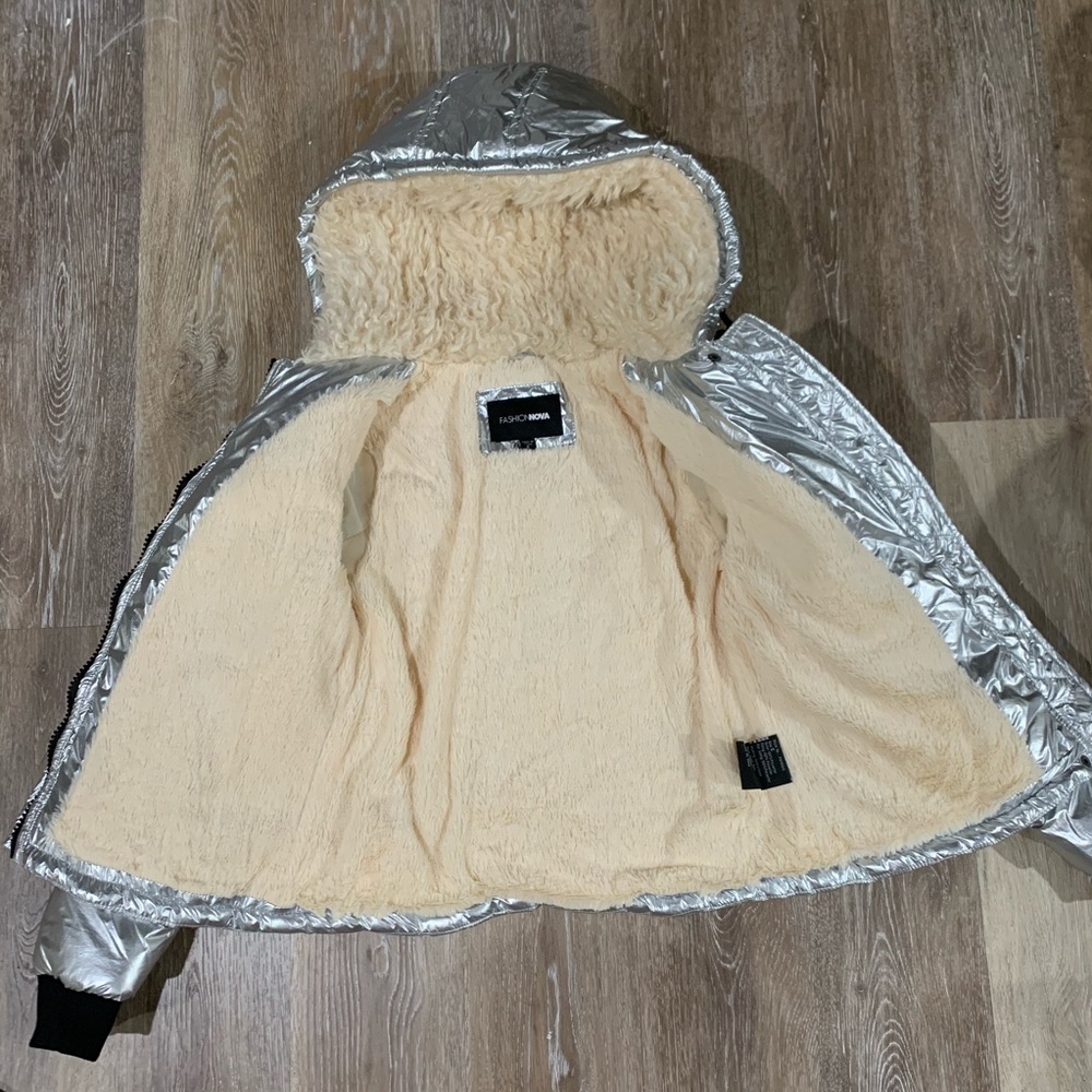 Jacket - Picture 7 of 8